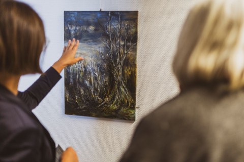 Ausstellung „Tiere in der Kunst“ von Christine Krauß im Landratsamt eröffnet